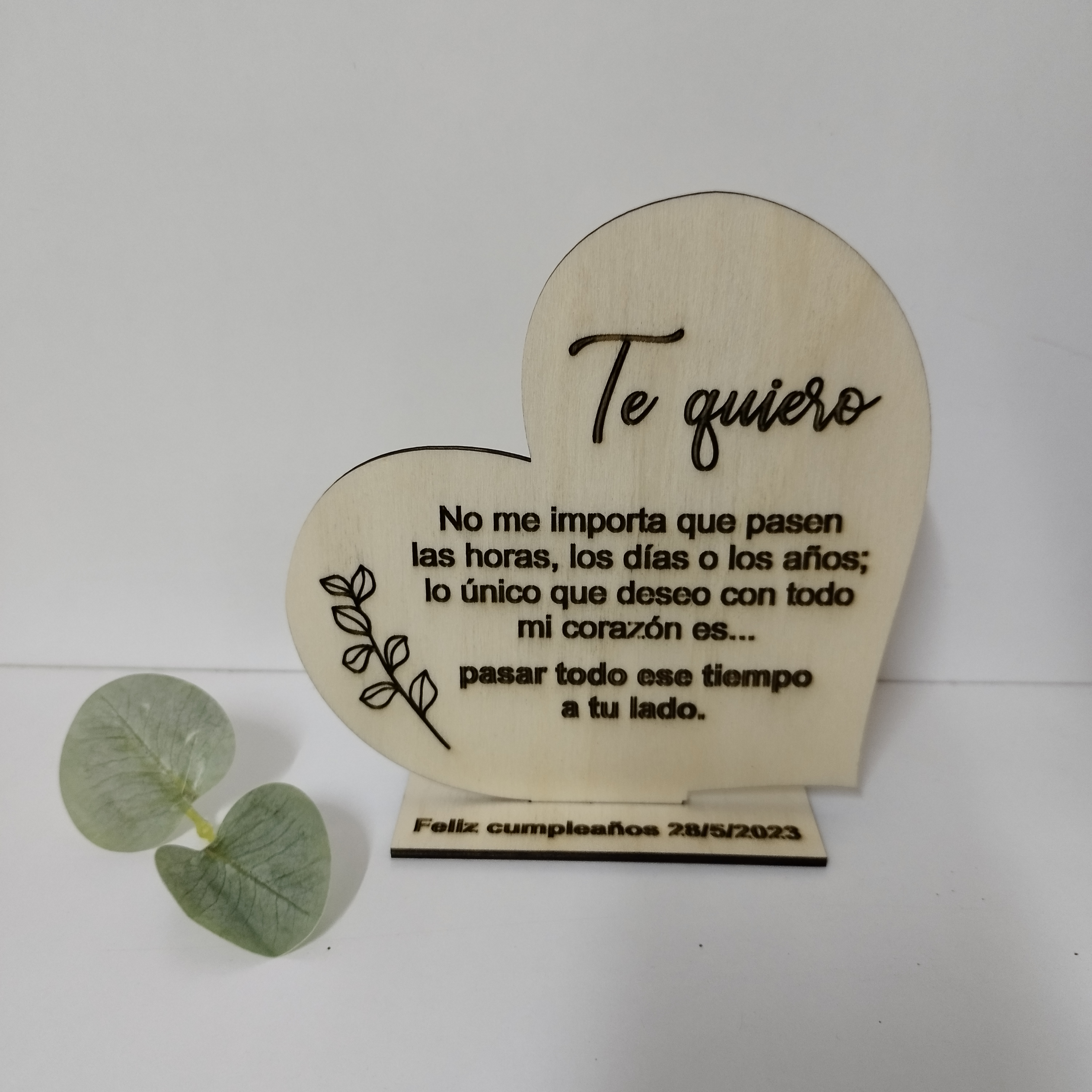 40. Corazón con base